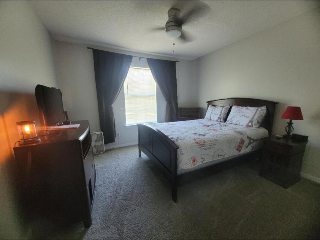Bedroom Four Minutes From Beach Pensacola Exterior foto